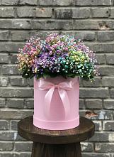 Цветочная композиция из Гипсофила и Розы в шляпной коробке в Гороховце