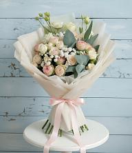 Букет цветов из:  Розы и Лизиантусы в Гороховце