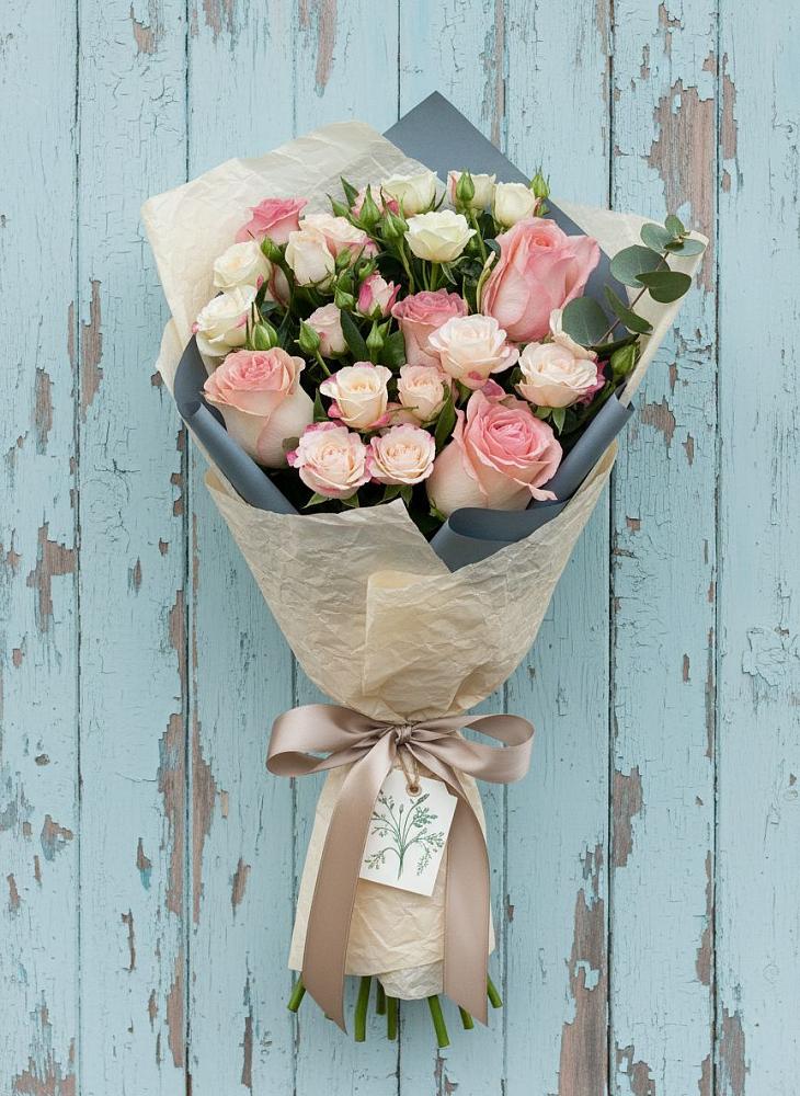 Букет цветов из: Розы в Гороховце