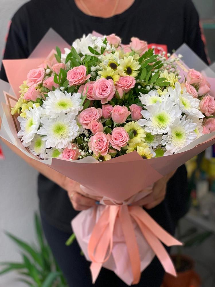 Букет цветов из: Розы и Хризантемы в Гороховце