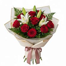 Букет цветов из:  Лилии и Розы в Гороховце