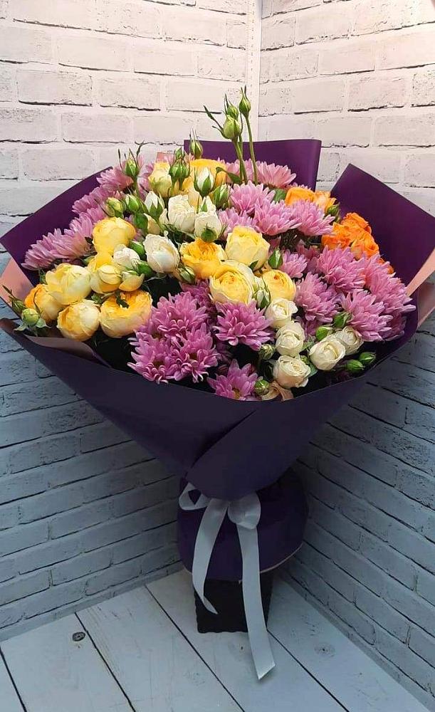 Букет цветов из: Хризантемы и Розы в Гороховце