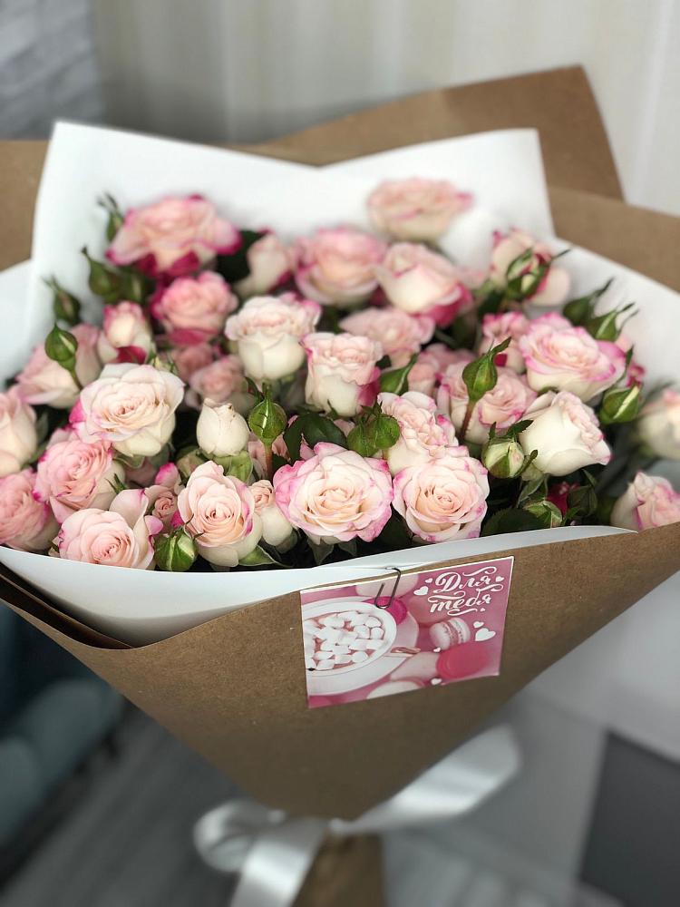 Букет цветов из: Розы в Гороховце