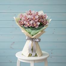 Букет цветов из:  Орхидеи и Розы #REPLACE_PRED# Гороховце