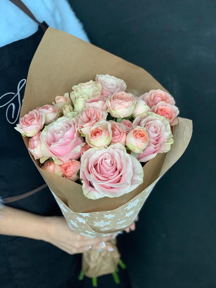 Букет цветов из: Хризантемы и Розы в Гороховце