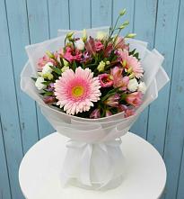 Букет цветов из:  Герберы, Альстромерии и Лизиантусы #REPLACE_PRED# Гороховце