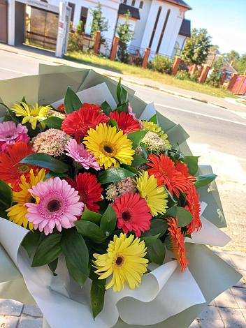 Букет цветов из: Герберы в Гороховце