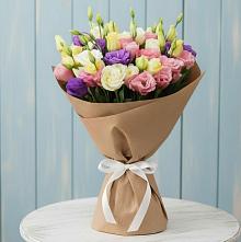 Букет цветов из:  Лизиантусы в Гороховце